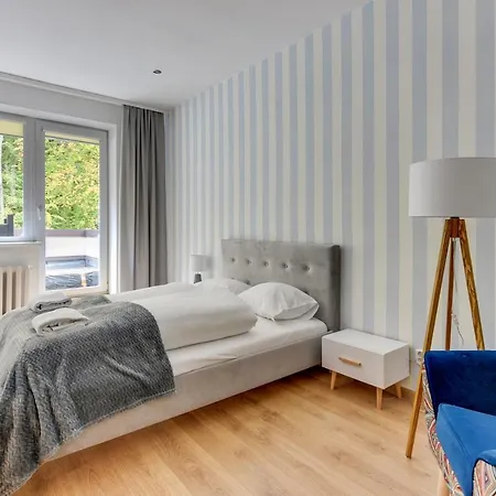 Stylowy 3city W Sopocie Z Trzema Sypialniami By Renters Apartman