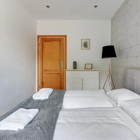 Stylowy 3city W Sopocie Z Trzema Sypialniami By Renters Apartment Sopot